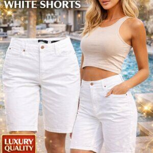 Gloria Venderbuilt White Denmin Vintage "Monroe" Bermuda Shorts Women's Size 4